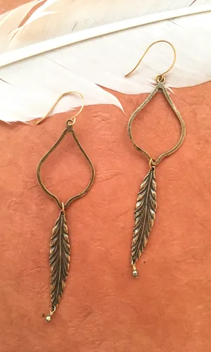 GASPARIAN Feather Earrings