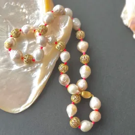 VINTAGE YET NEW GOLDEN FRESHWATER PEARL NECKLACE ON NEON PINK KNOTS